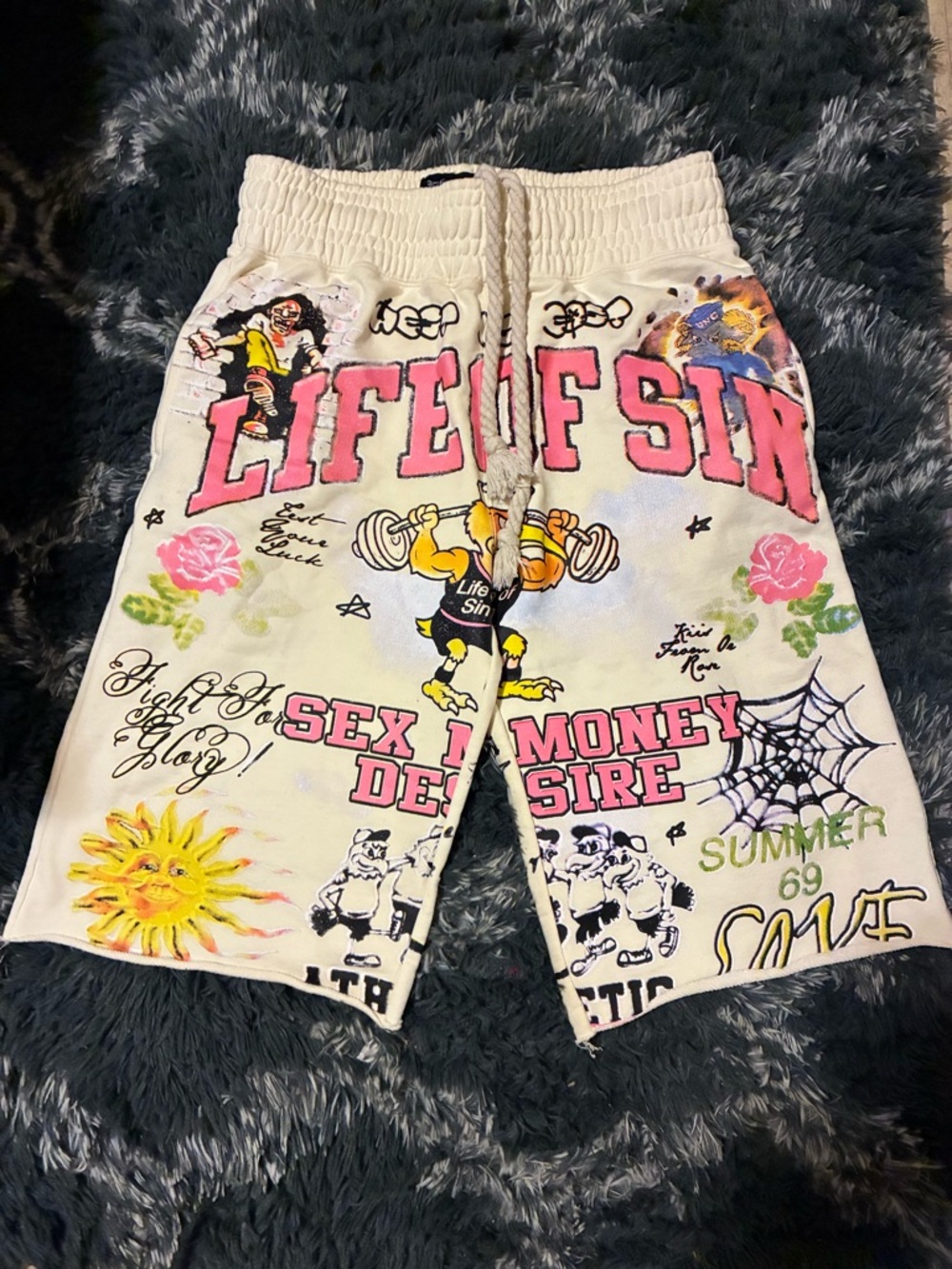 Life of sin Graphic Print Cream Drawstring Men's Shorts